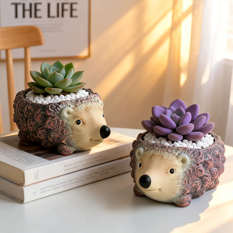 Vintage Hedgehog Resin Succulent Planter Cute Animal Shaped Flower Pot for Country Home Balcony Garden Tabletop Decor