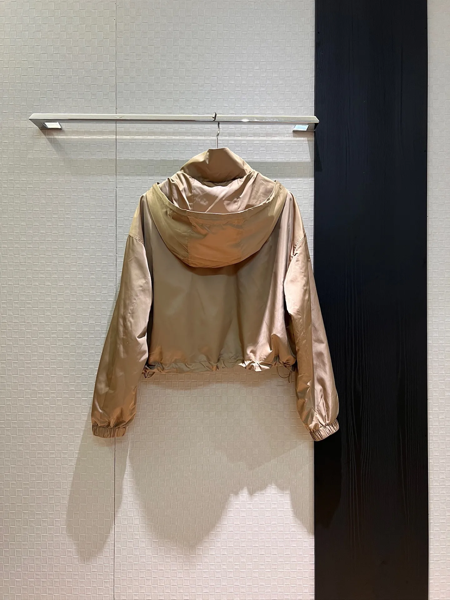 

Ladies' Stand-up Collar Hooded Nylon Hem Drawstring Elastic Cinched-waist Jacket