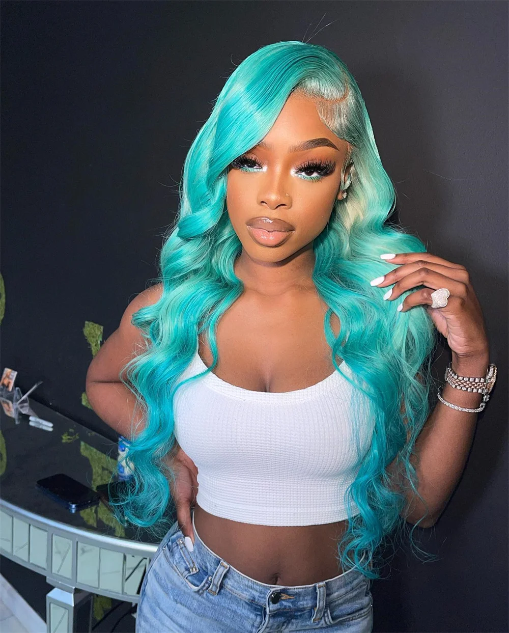 الضوء الأزرق 13x4 الدانتيل الجبهة خصلات الشعر المستعار الإنسان البرازيلي سماوي أخضر ملون 613 الجسم موجة 13x6 الدانتيل الجبهة الباروكات للنساء قبل قطعها