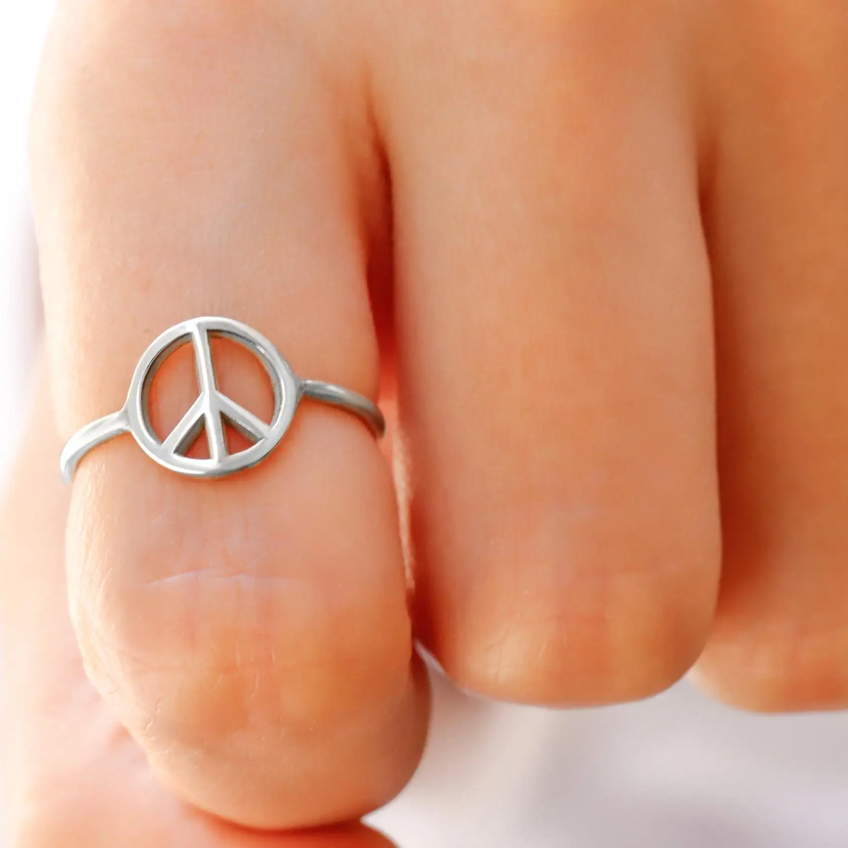 

Stainless steel Peace Ring Minimalist Gold Ring Peace Sign Dainty Ring Valentine's Gift for Women Custom Sizes Ring Finger Ring