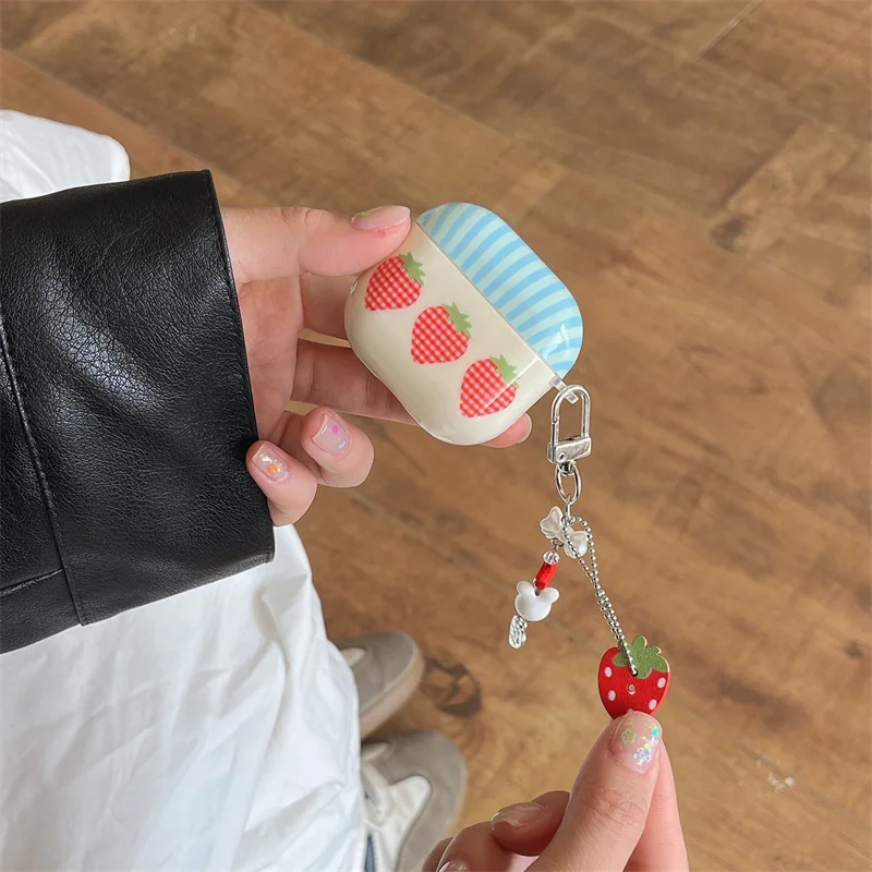 

Cute Strawberry Headphone Case For Apple Airpods Pro 2 3 4 Cover with Pendant Silicone Headset Charging Cases For Airpod 4 Gen