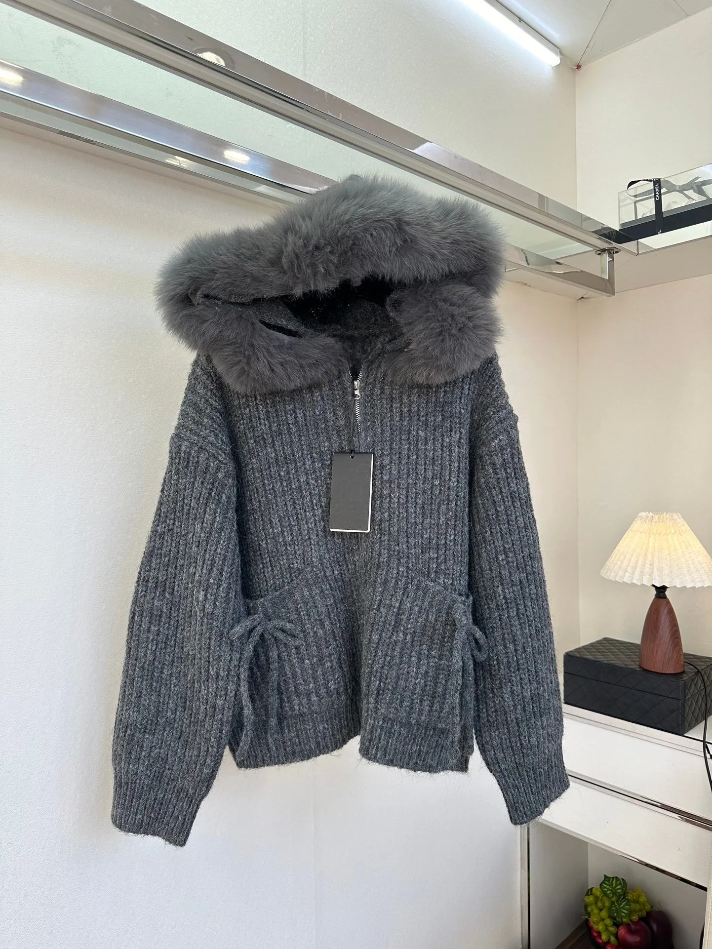 Casaco de pele de raposa com capuz feminino inverno jaqueta de luxo quente para baixo camisa com capuz casaco elegante cinza streetwear marca de venda em 2025
