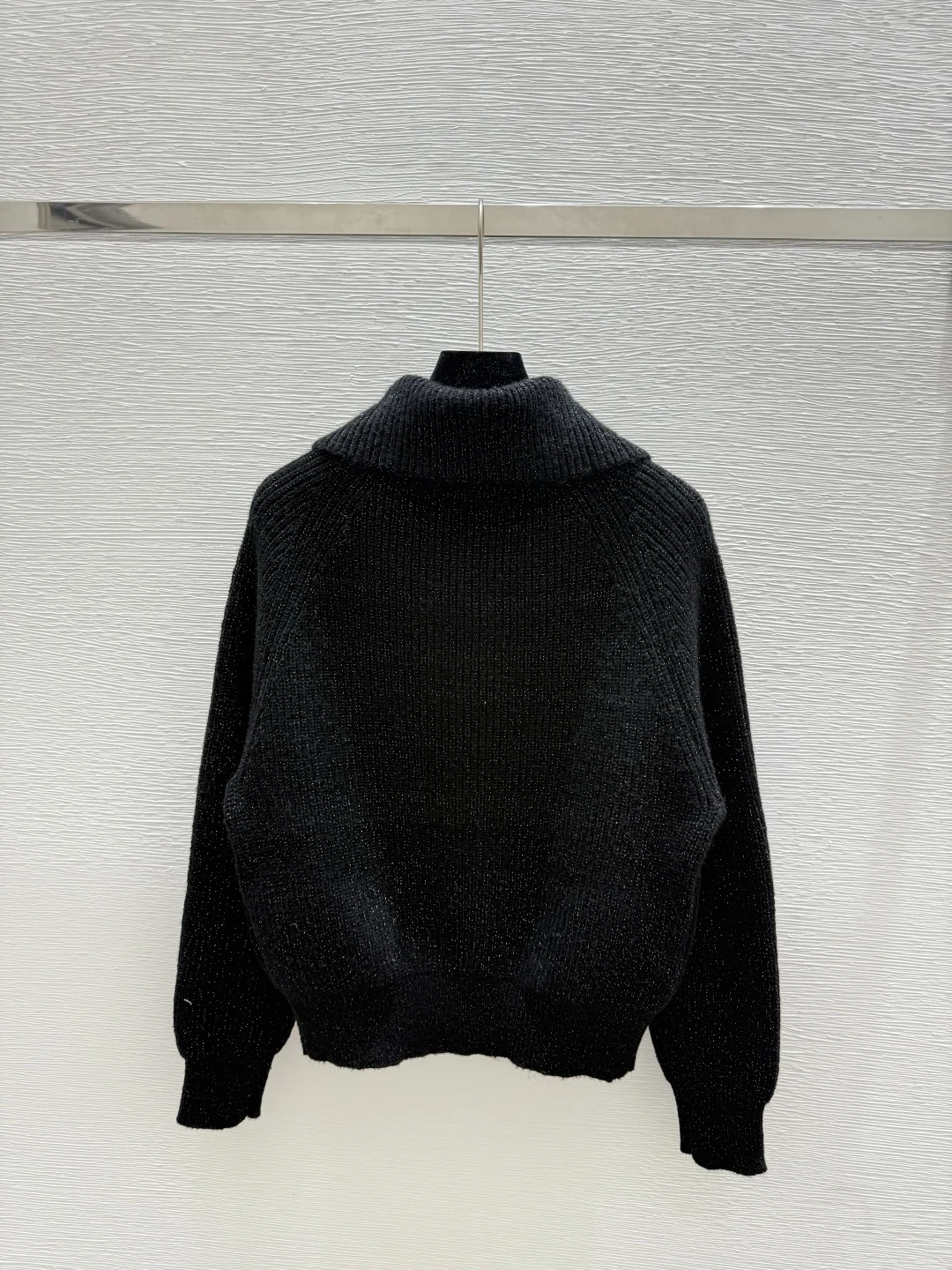 

2025 Women's Notch Lapel Sweater Solid Color Long Sleeve Knit Top Plush Soft Office Elegant Fall Winter