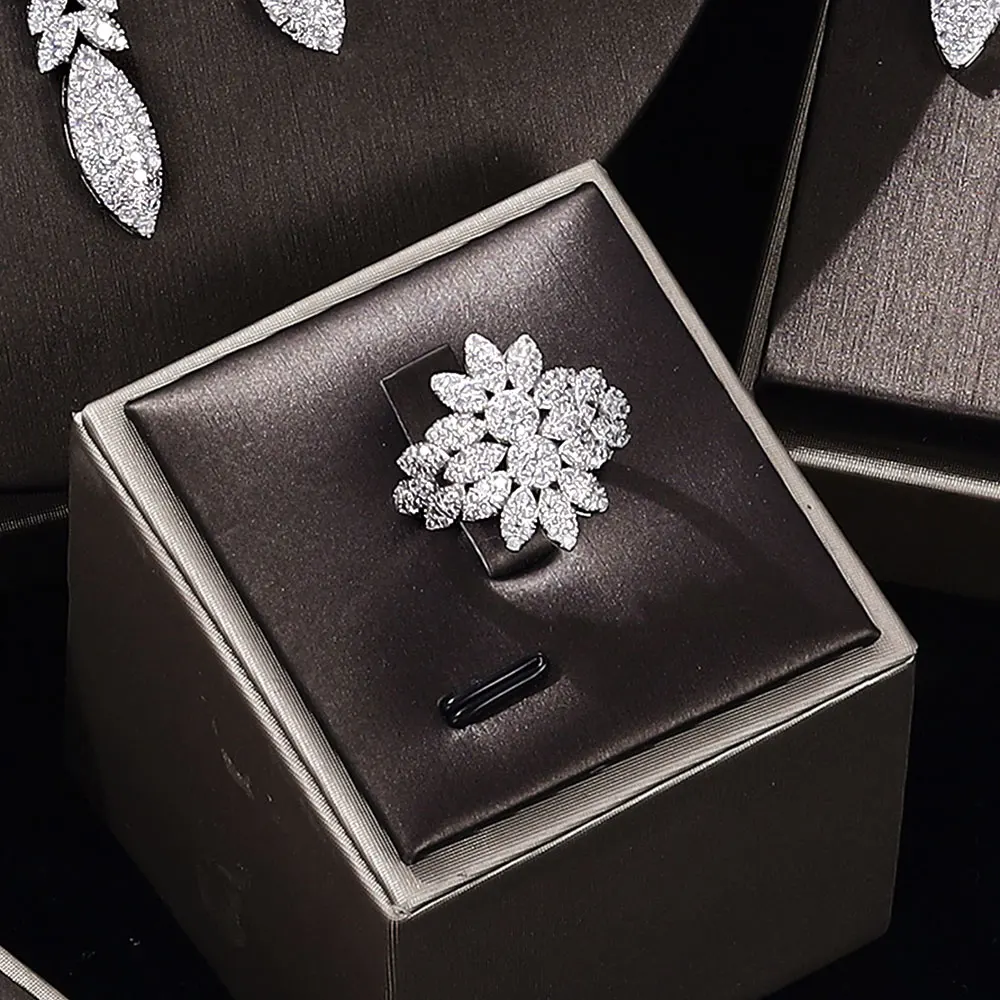 

Роскошный большой комплект ювелирных изделий из 4 предметов с фианитом для женщин, свадебные аксессуары для свадебной вечеринки, Саудовская Аравия, Дубай