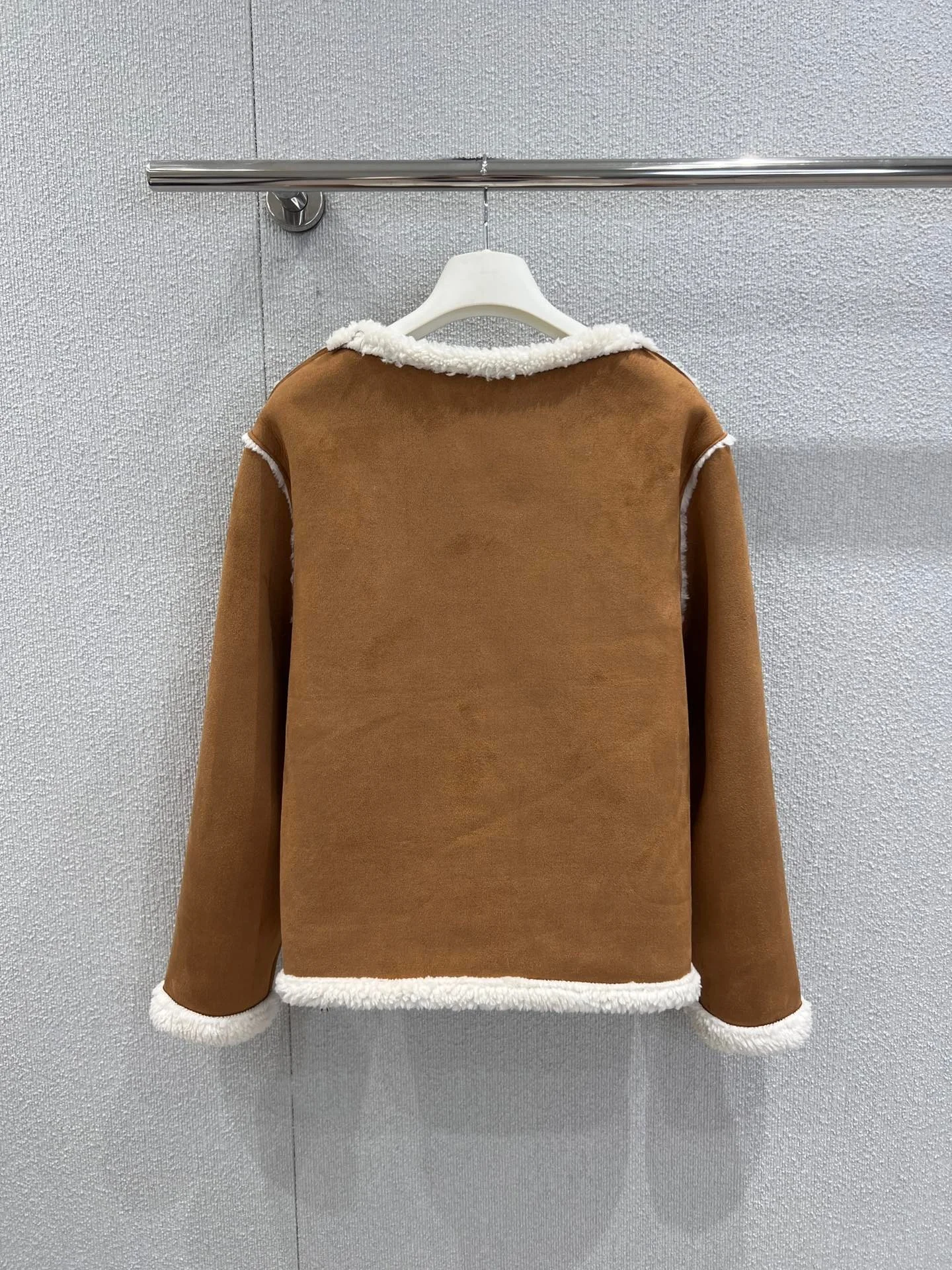 

Осень-зима 2022, модная женская одежда, цельное замшевое двустороннее пальто с мехом, замшевое внутреннее кашемировое пальто