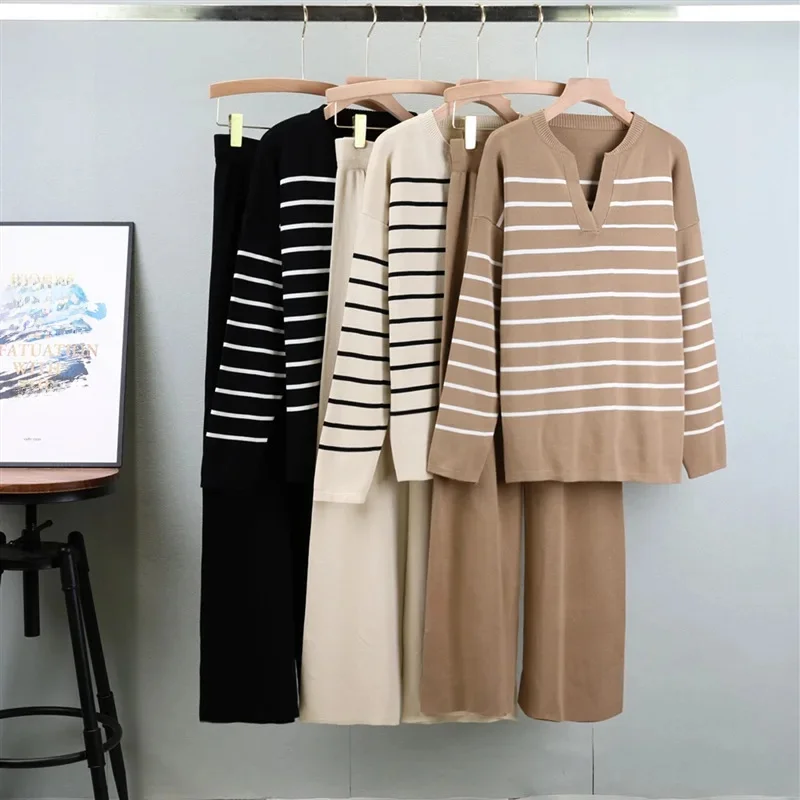 Dziewiarskie 2-częściowe zestawy Stroje muzułmańskie Kobiety Pullover V Neck Stripe Sweter Spodnie z szerokimi nogawkami Garnitur Casual Knit Ensemble Tracksuit — zdjęcie 2