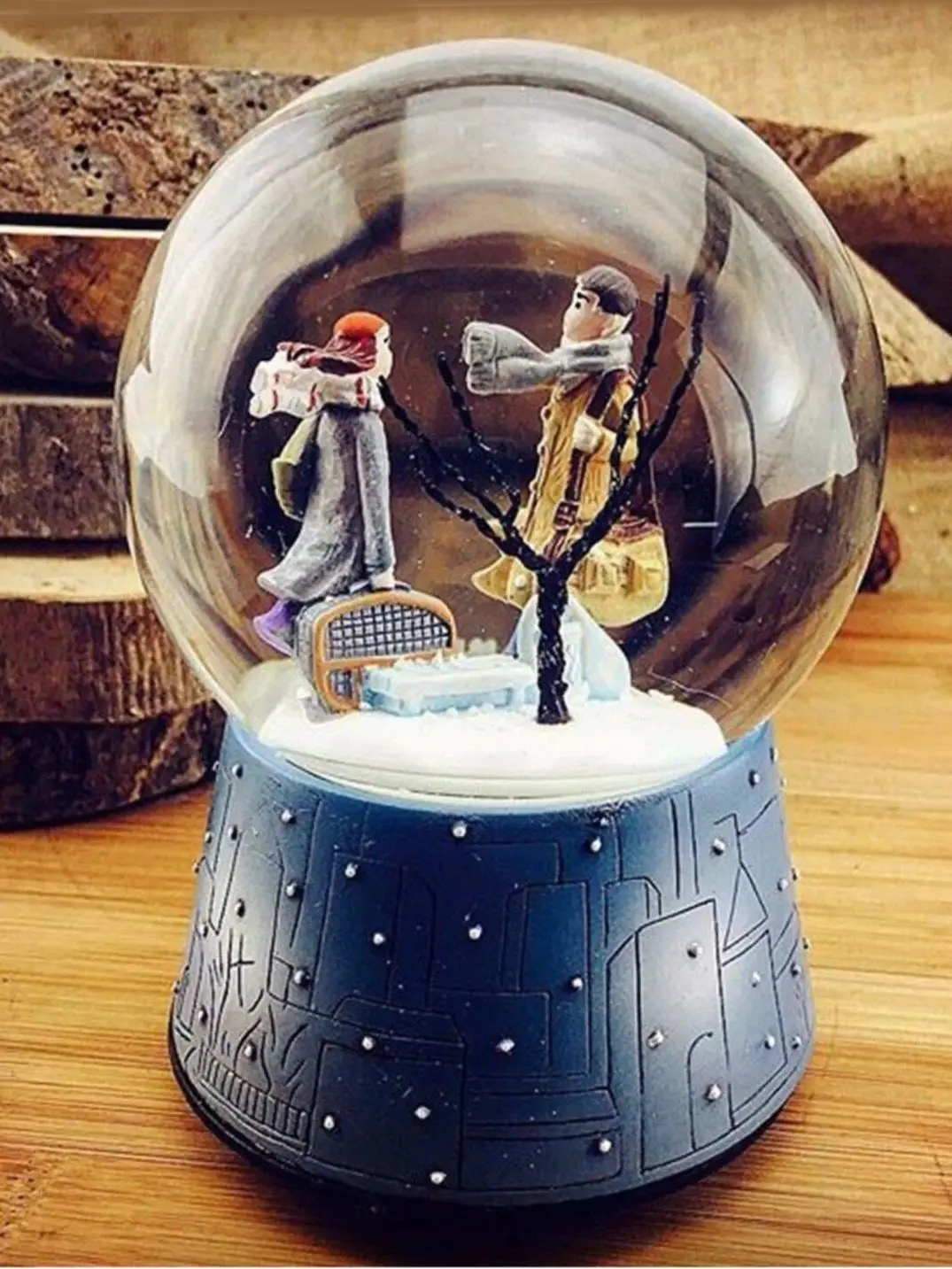 Big Size Spray Snow Globe With 6 Different Lights And 5 Different Music With Winter Tale Model Gift Crystal Spheres