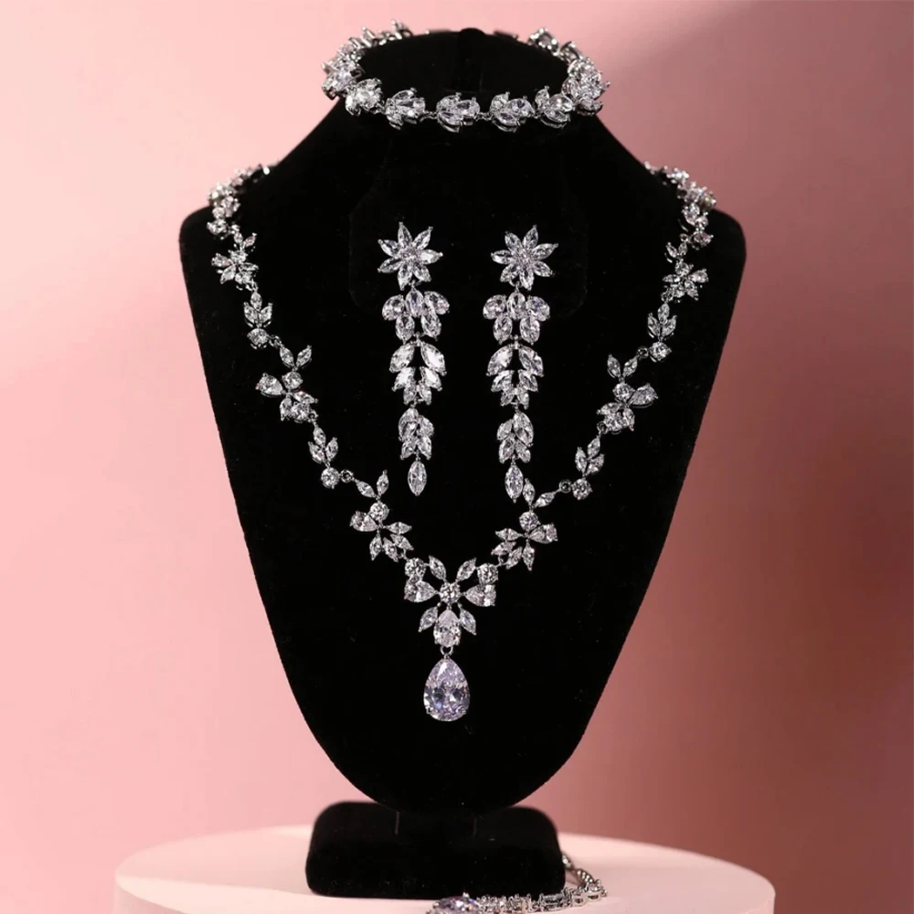 Exquisite Flower Necklace Earrings Sets Bracelet Chain for Wedding Bling Water Drop Pendant Zircon Jewelry Set Bridal Decoration