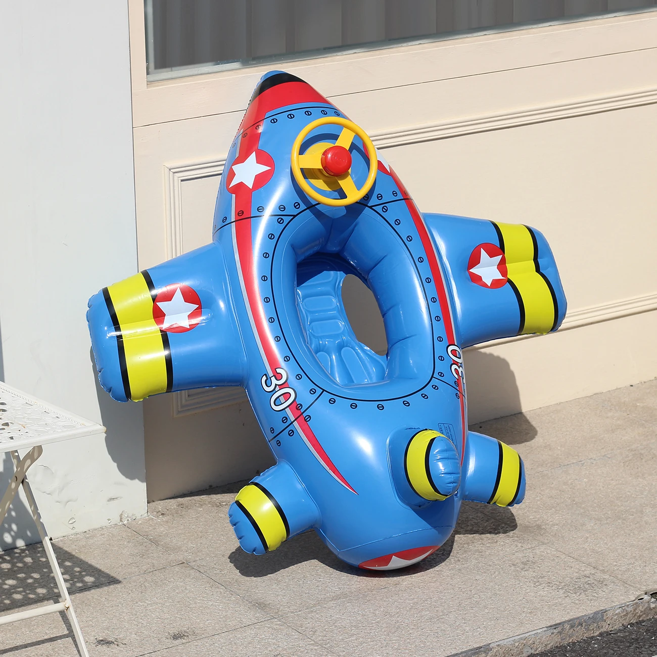 1PC 飛行機型水泳フロート インフレータブルプールフロート - Pool Float Ring Inflatable のレビューと価格