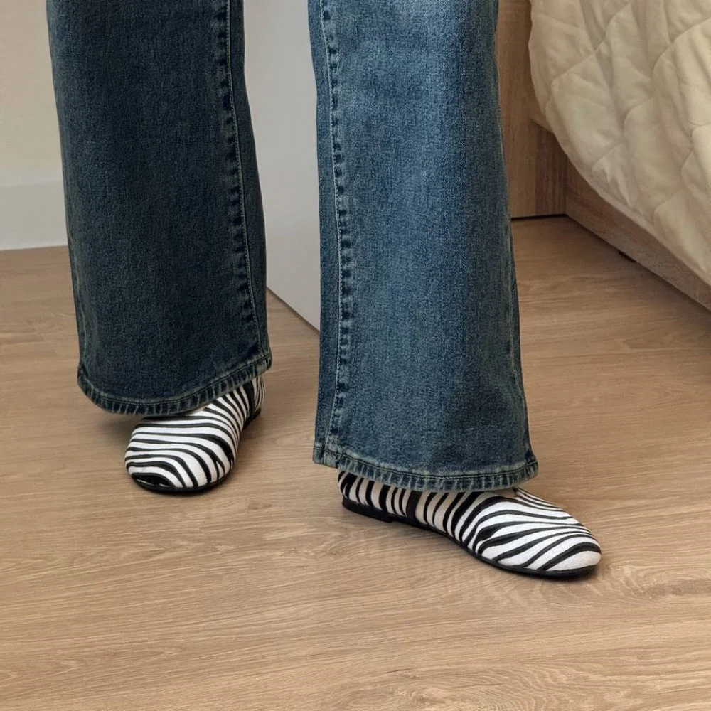 Women's Fashion Horsehair Loafers - Zebra Stripe Flats