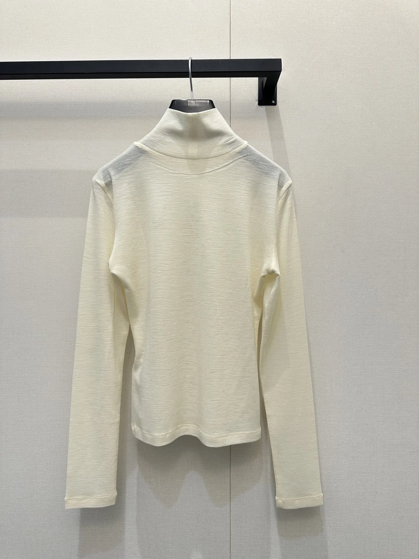 

2026 Women Base Shirt Spring Fashion Turtleneck Wool Simple Versatile Loose Embroidered Vintage Women Knit