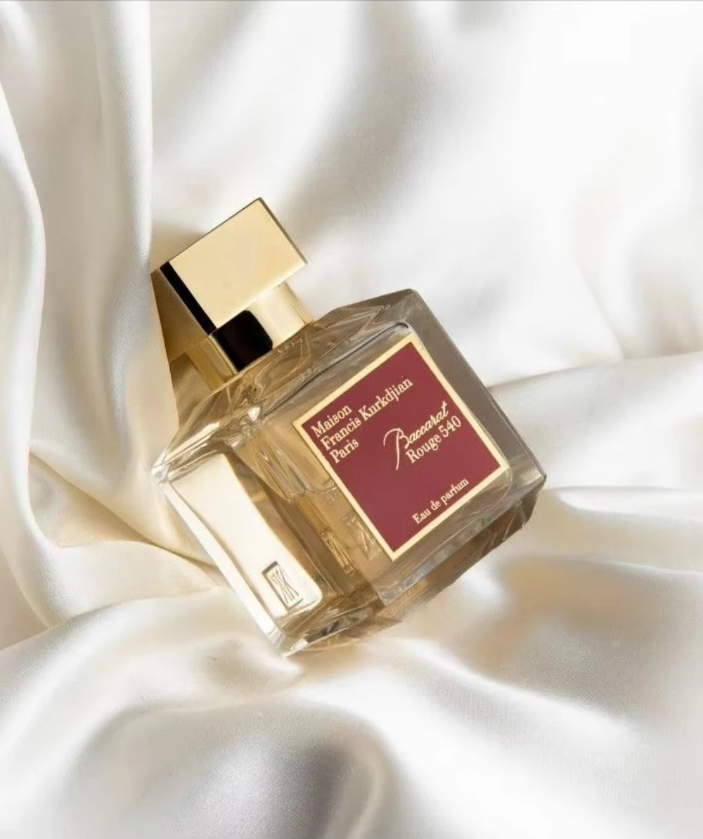 Perfume Maison Francis Kurkdjian Baccarat Rouge 540 Pure, 2.3 Fl Oz, Fragancia de Lujo de Larga Duración, Perfecto para Navidad y Fiestas