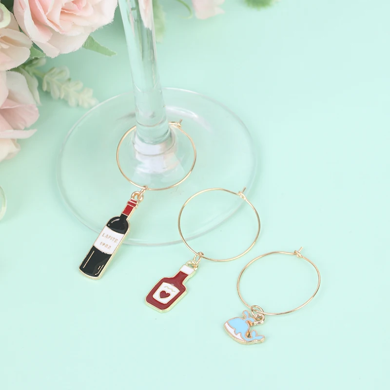 15pcs Christmas Wine Glass Charms Delicate Useful Durable Wine Cup Tags Wine Cup Decorations Wine Cup Markers For House Party