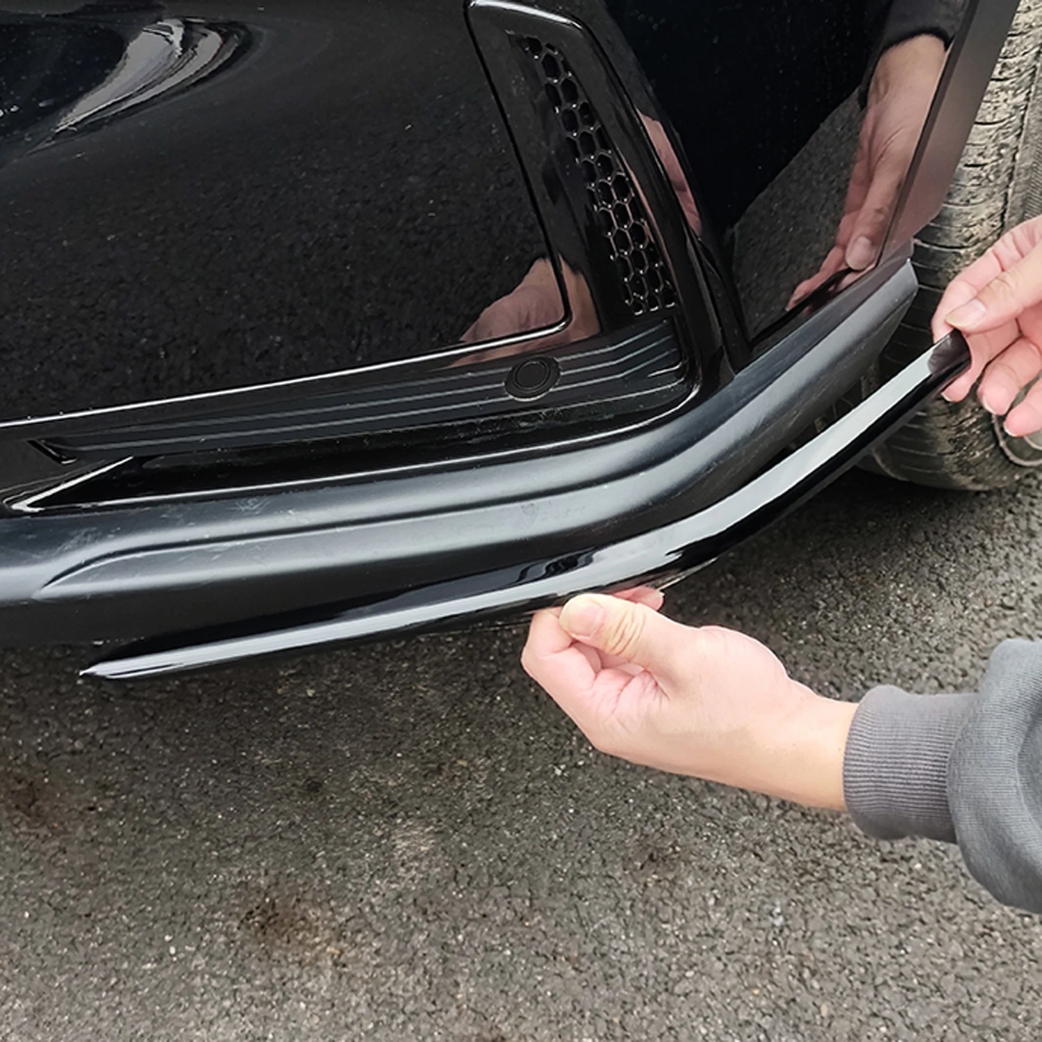 

For Honda CRV CR-V 2023 2024 Car Accessories ABS Plastic Glossy Black Front Bumper Corner Lips Cover Trim 2pcs