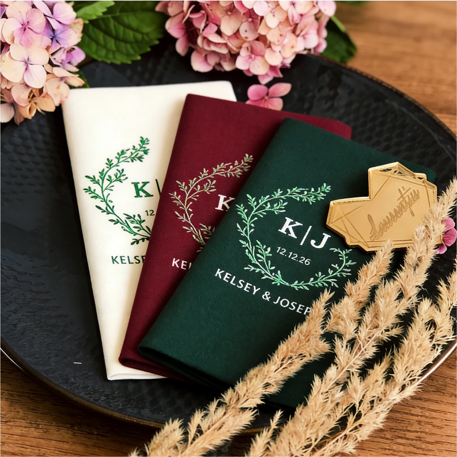 

80pcs Sheepsew Disposable Personalized Napkins Linen Like Soft Gold Foil Printed Napkins for Wedding Dinner Party Banquet