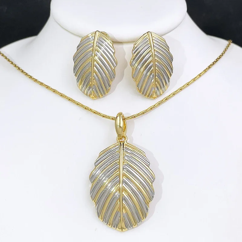 Frauen Halskette Ohrringe Set Pflanzen blatt Anhänger 18 Karat vergoldet Modeschmuck Hochzeits feier