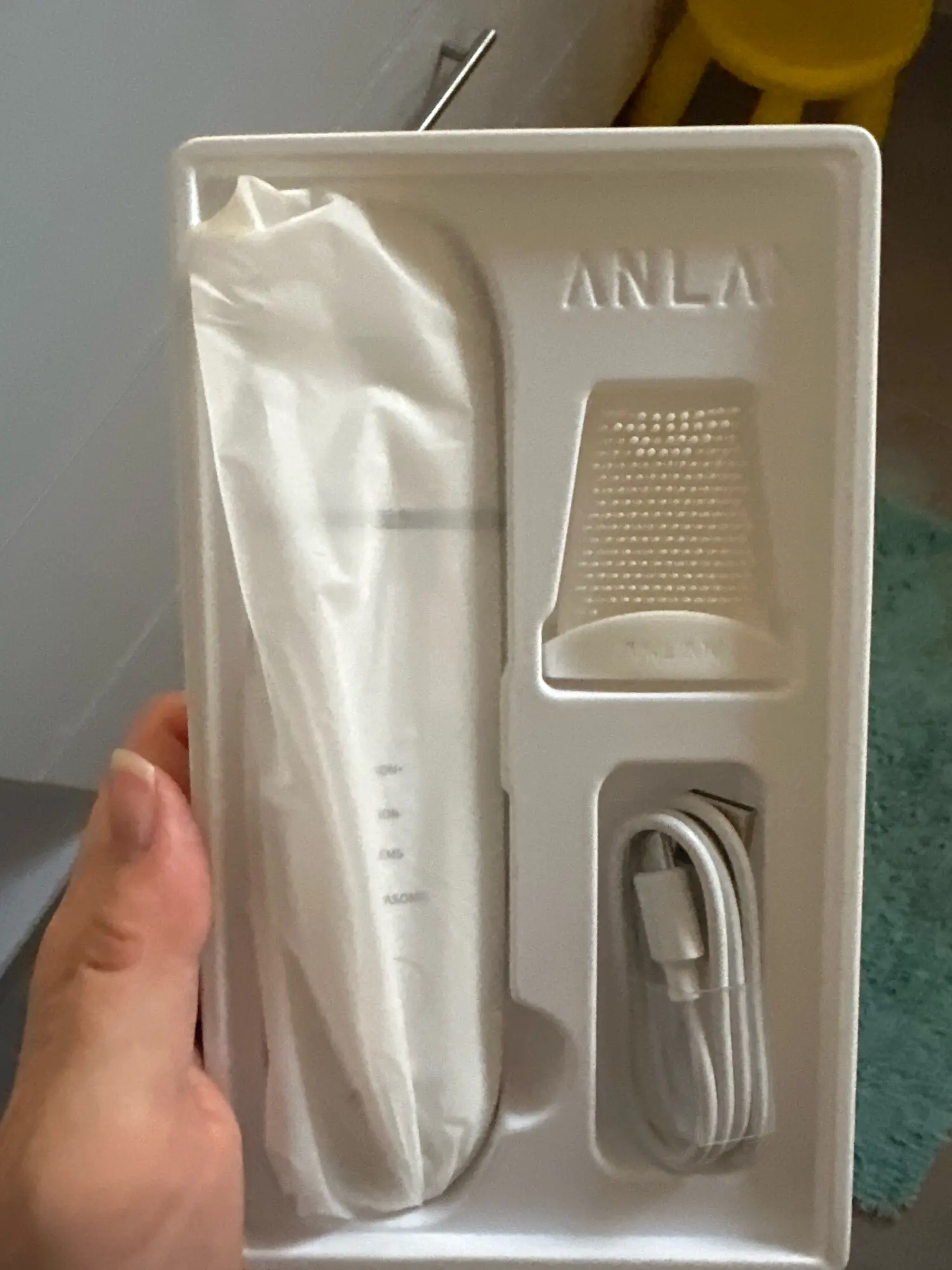 Épurateur de peau faciale ultrasonique Profonde Visage Nettoyage Machine détacher Pelle Facial Pores Nettoyeur Soulever photo review