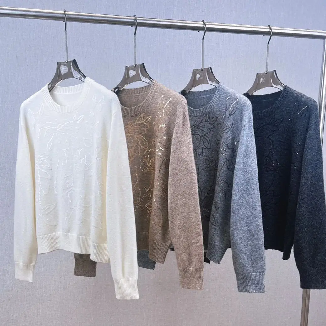 

Casual 100% merino wool sequined pullover