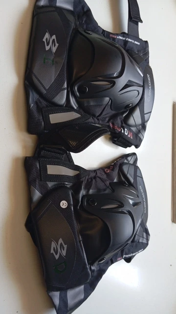 BikerZoneZ Protective Motorbike Kneepad
