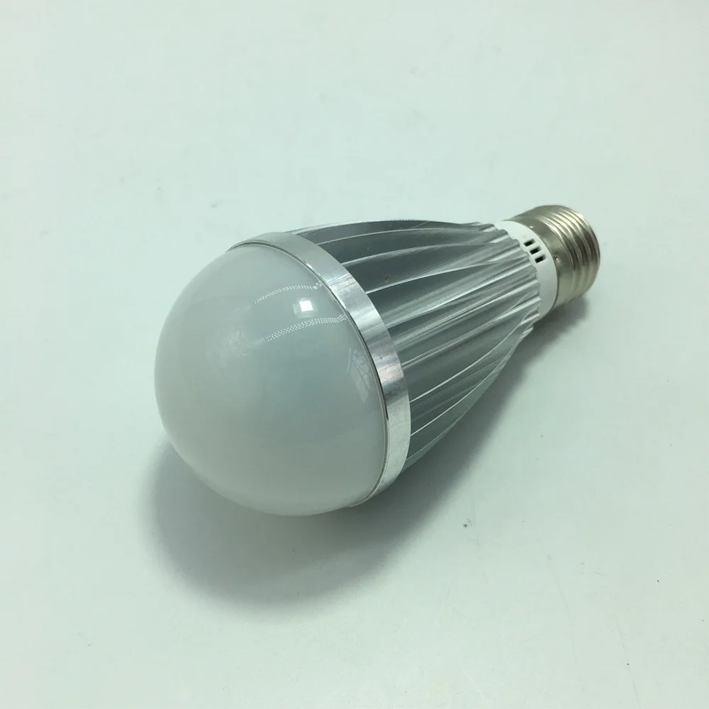 หลอดไฟ LED ควบคุมแสง 5W 7W 9W 12W AC85-265V E27 ซ็อกเก็ตตัวอลูมิเนียม