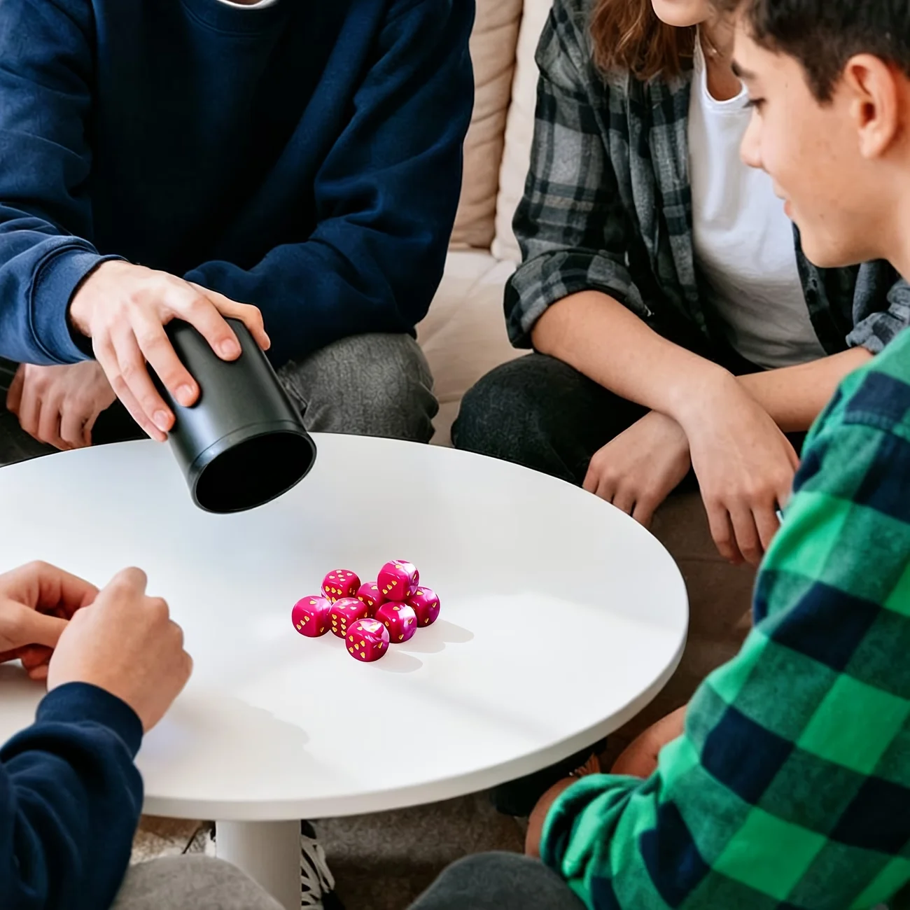 1 szt. kostka D6 z motywem mił – Board Game Unmatched recenzja i cena