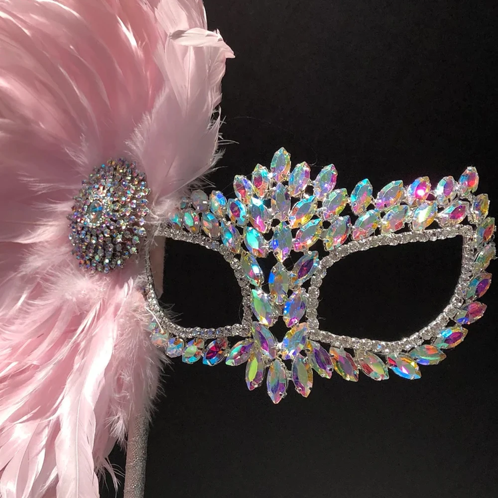 Gorgeous Diamond Masquerade Mask Rhinestone Women Luxury Crystal Face Jewelry Guard Prom Performance Rhinestone Eyes Decoration