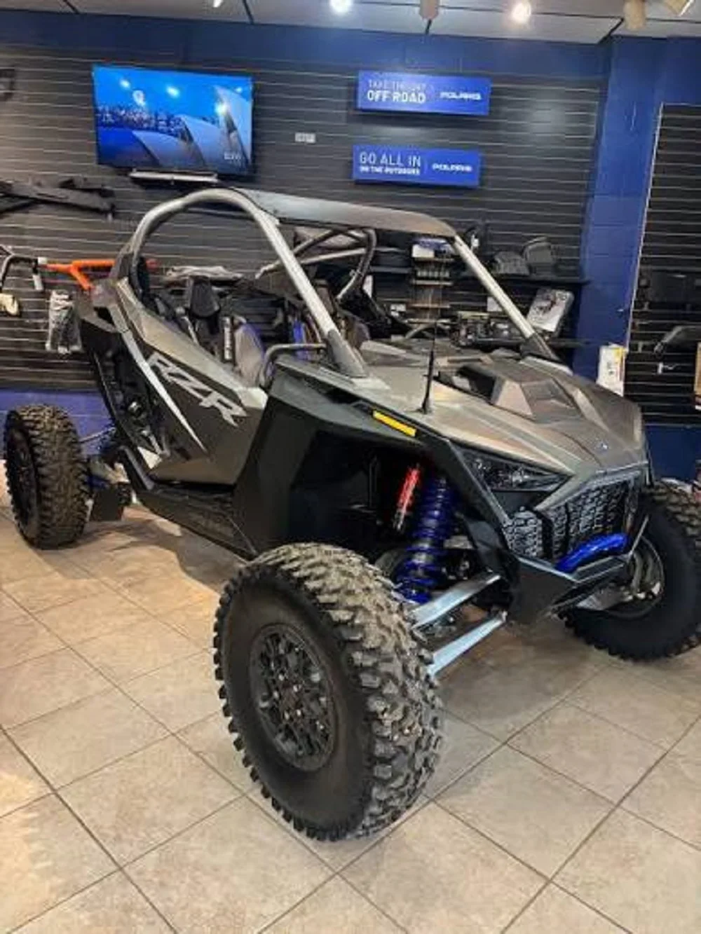 2024 POLARIS PRO R ULTIMATE 2 Doors