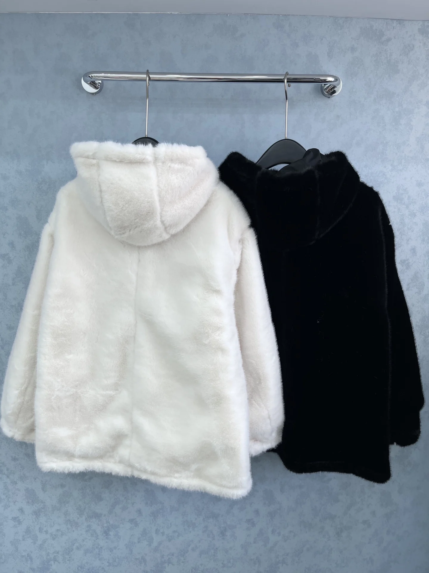 

25 Autumn/Winter New Women's Hoodie Head Round Neck Fashionable Knitted Zipper with Velvet Loose Coat