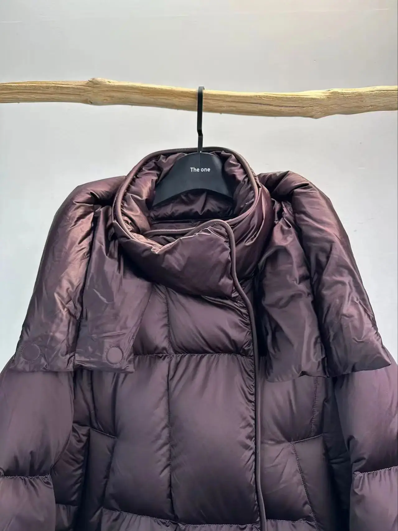 เสื้อแจ็คเก็ตดาวน์มีฮู้ดน้ำหนักเบาทันสมัยสำหรับฤดูหนาว