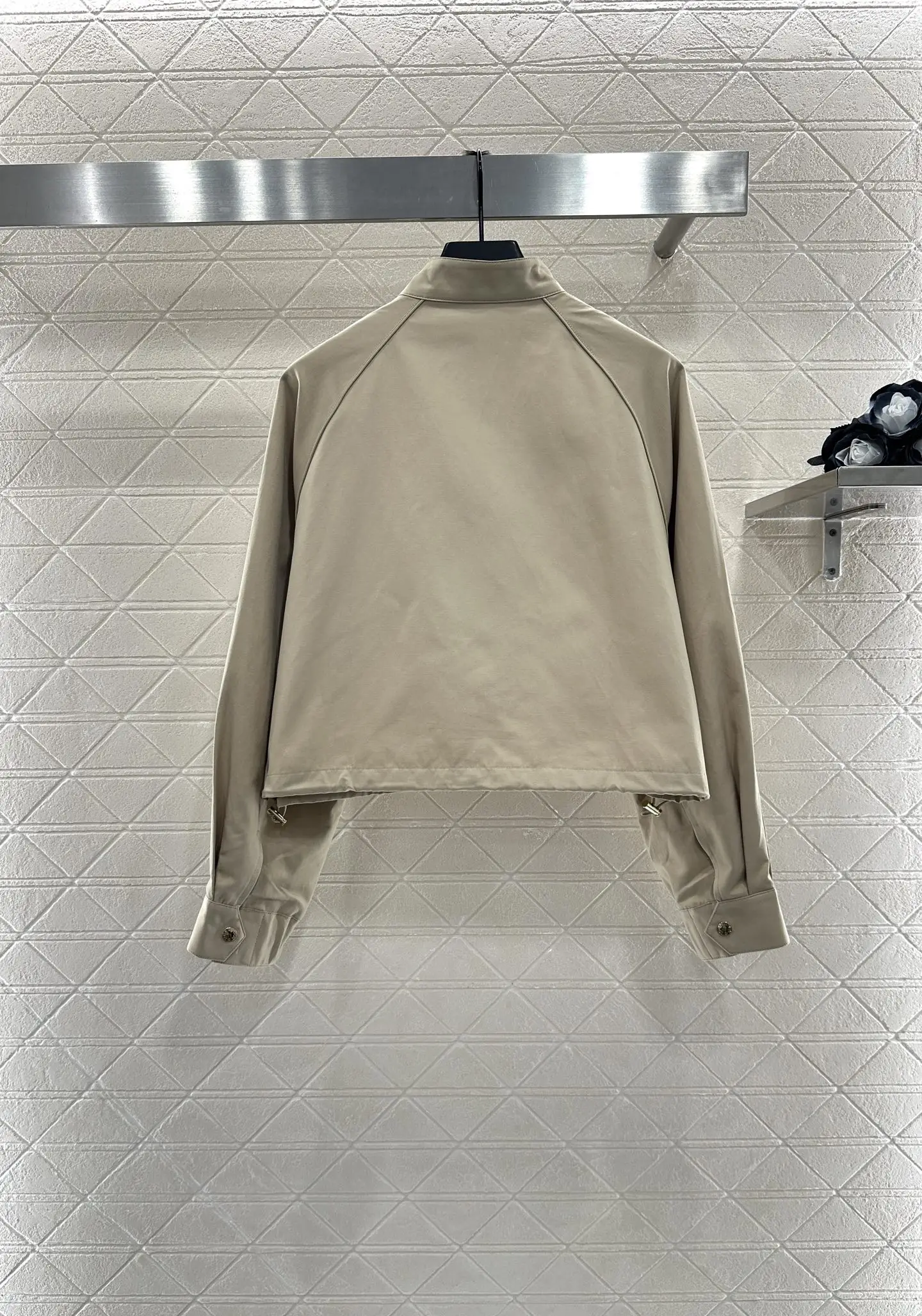 

2025 New Stand up Collar Zipper Jacket with Diagonal Cotton Material Drawstring Design Adjustment 417