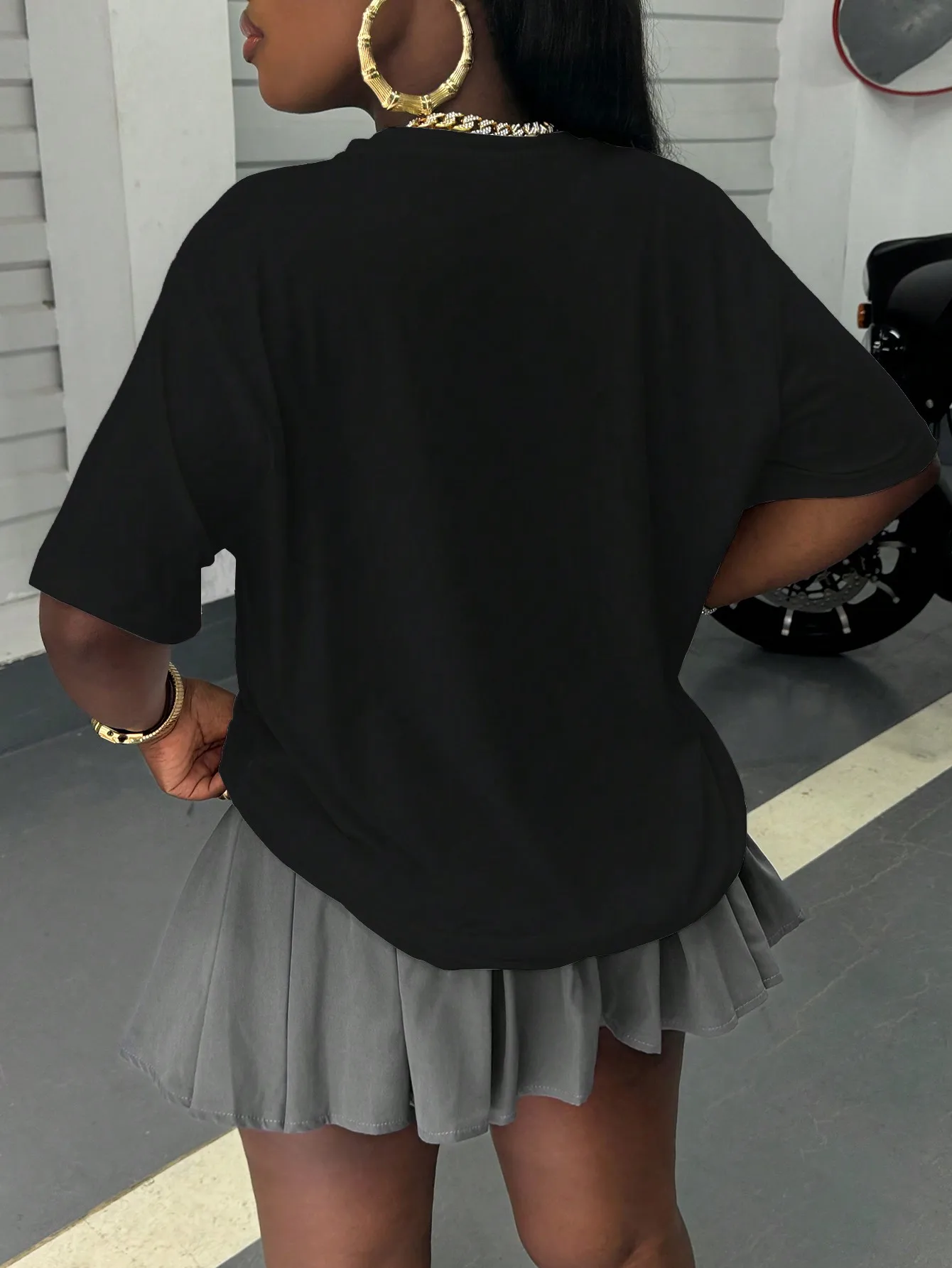 レディース ラウンドネック 半袖 レタープリント シンプル Tシャツ カジュアル デイリーウェア 「More LOVE」 グラフィックTシャツ 春 レトロ衣装