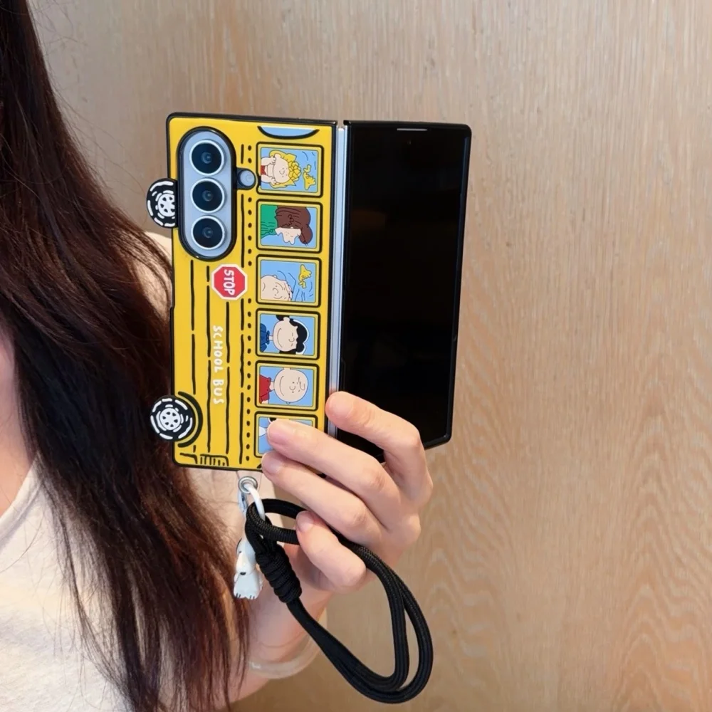 Cute Cartoon Snoopy 3D Phone case for Samsung Galaxy Z Fold 8 Ultra Fold 7 Fold 7 6 5 4 Fold 8 Cover With Chain Crossbody Cases