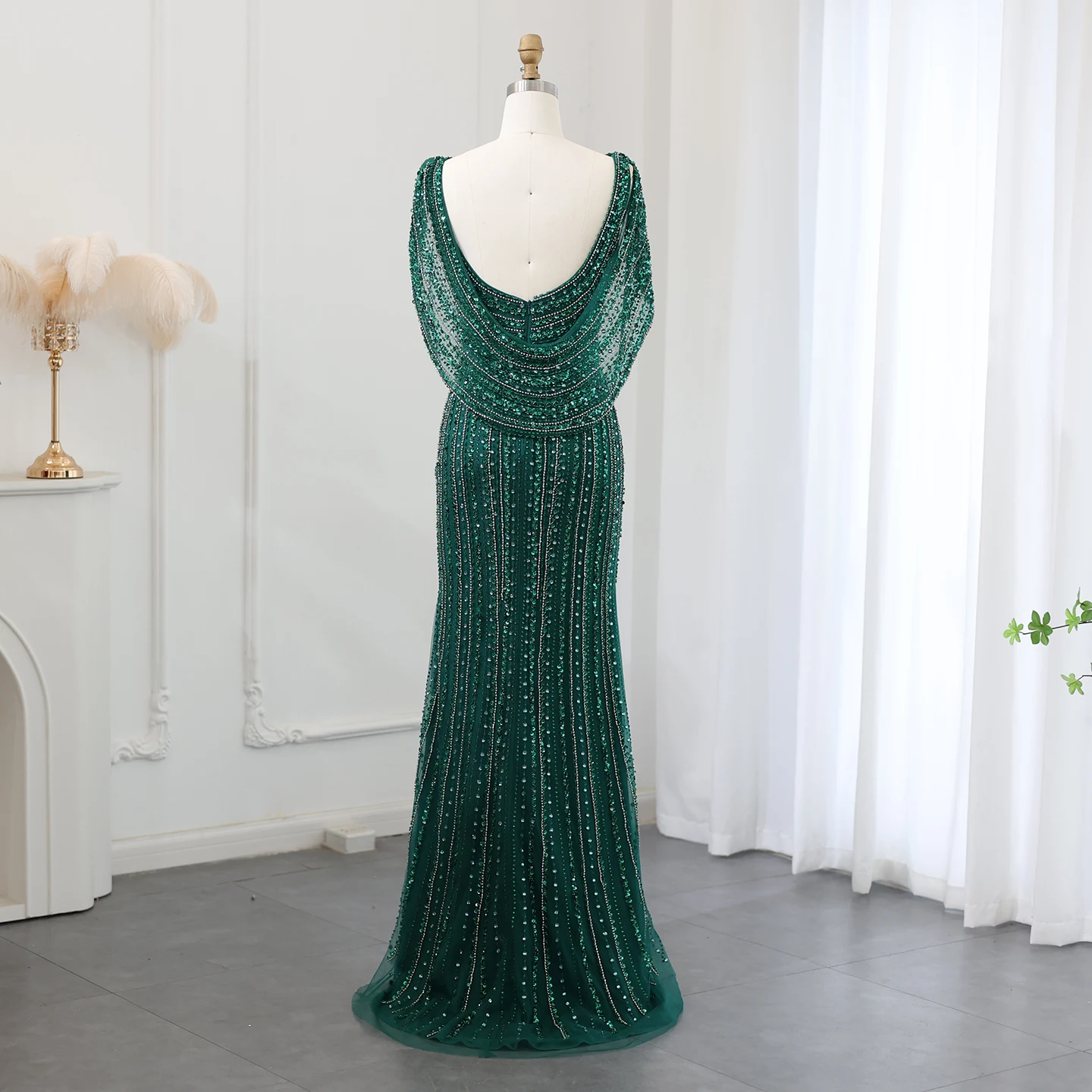 Sharon Said Luxuriöses Silbernes Meerjungfrauenkleid für Hochzeitsfeier mit Cape, Perlenbesetztes Schlitz-Abendkleid SS035 Maßanfertigung – Detail 33