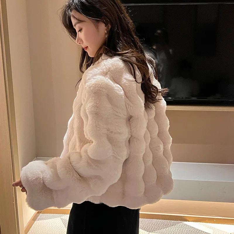 HOOOFUR Faux Fur Coat Women New Style Short Imitation Fur Plush Collarless Top Short Top 2024 Autumn and Winter Warm and Trend