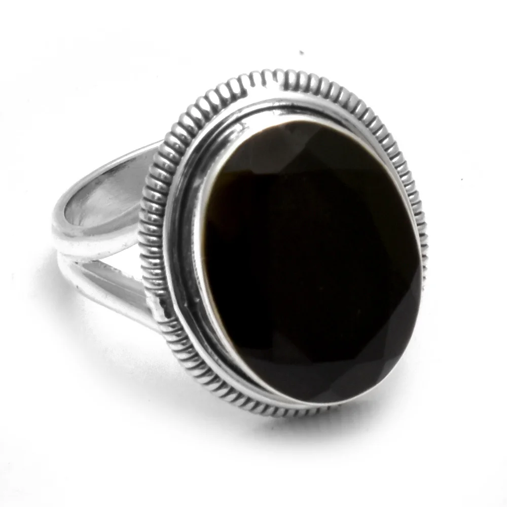 

Genuine Black Onyx Ring 925 Sterling Silver Size ：7.75 ， AR5664