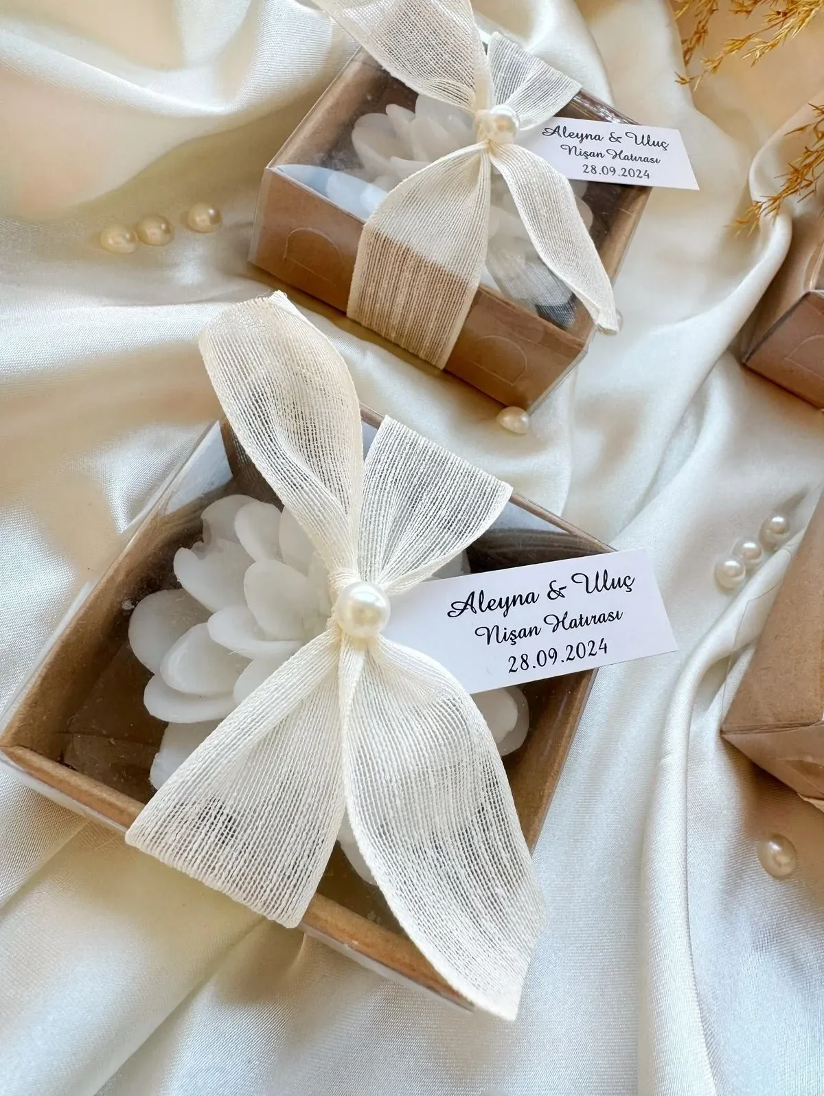 Customizable Wedding Candle Favors,Wedding Gift For Guests,wedding favors for guests,Baptism Gift Box Set, Bridesmaid Candle, Flower Candle,