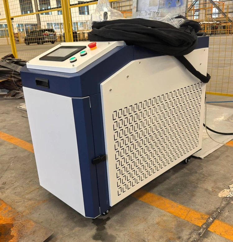 Portable Fiber Laser Cleaner Machine Rust Paint Oil Removal Metal Surface Cleaning Industrial Laser Cleaning Equipment Equipment