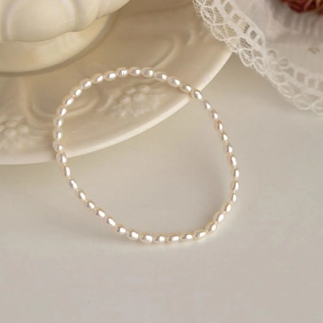 Superfine Natural Freshwater White Oval Pearl Bracelet for Women, High-End Textured Multi-Functional Stackable Mini Pearl Travel