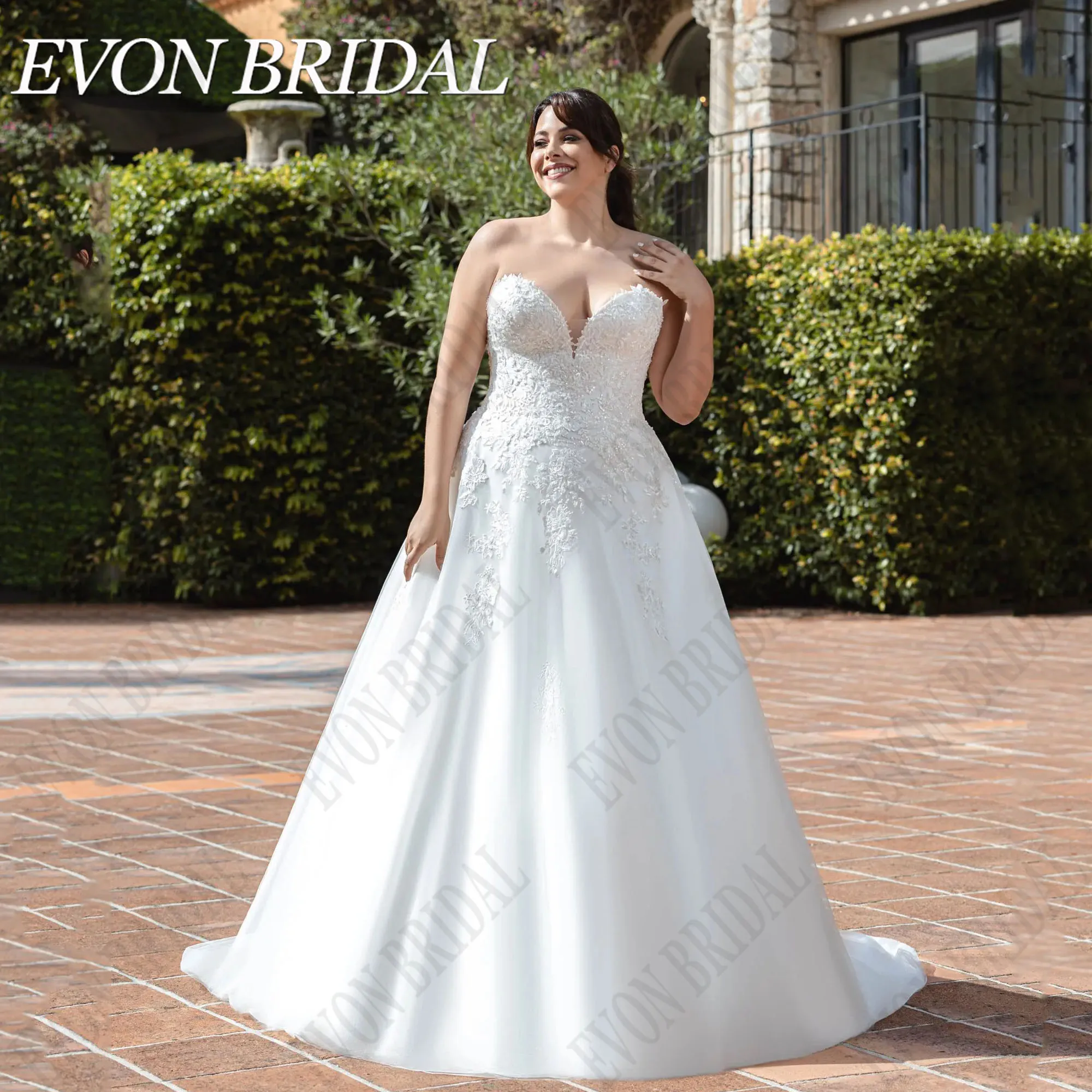 

EVON BRIDAL Elegant Strapless Wedding Dress Plus Size Women Corset Sleeveless Bride Gowns Lace Up Robe De Mariée Beading A-Line