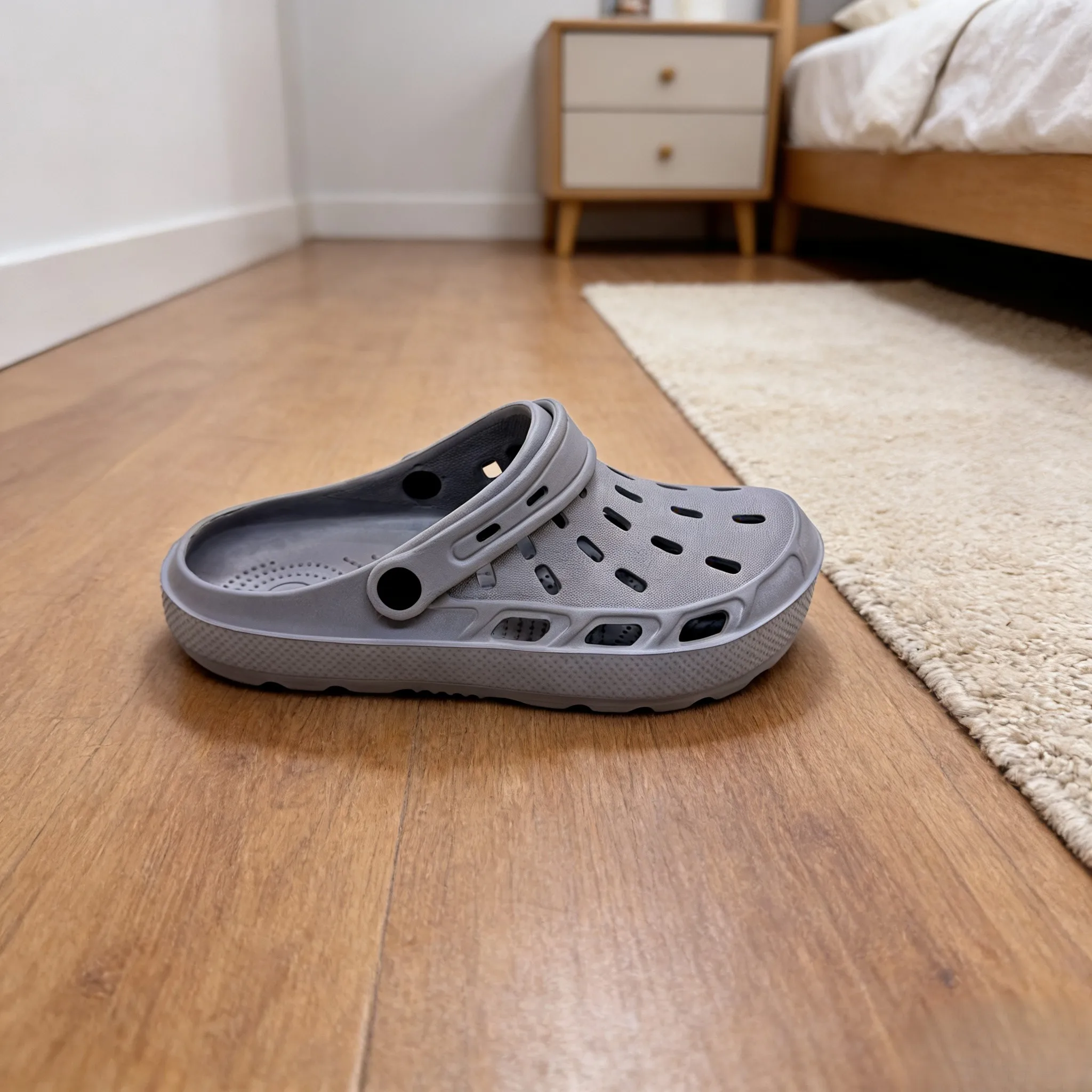 Men's Slippers, Comfortable and Versatile image 5