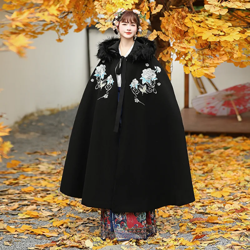 Winter Warm Dicken Hanfu Mantel Frauen Chinesische Traditionelle Stickerei Schwarz Cape Mantel Cosplay Kostüm Mädchen Weihnachten Cape Kostüm