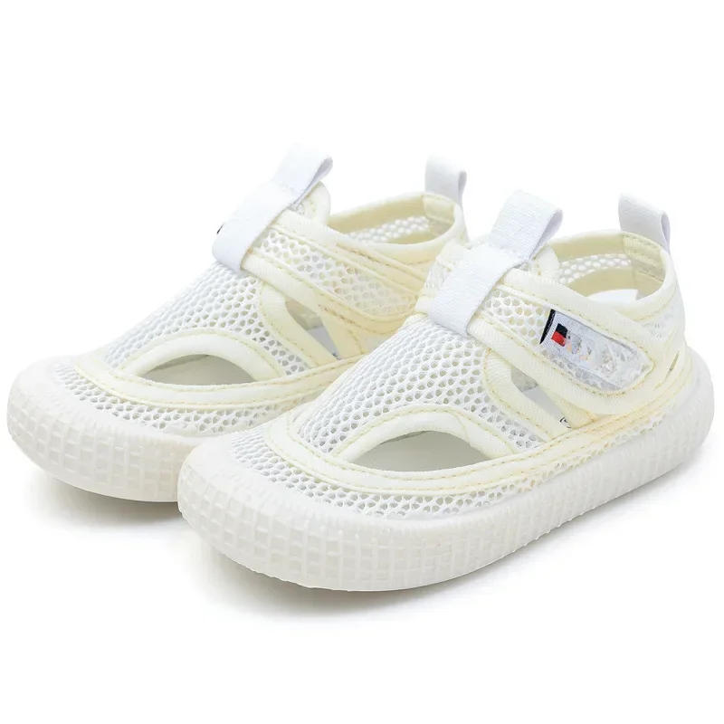 Sandały dziecięce dziecięce letnie buty chłopięce dziewczęce pół sandały wycięcia Hollow Fashion Toe-capped cukierkowy kolor miękkie oddychające 21-30 — zdjęcie 2