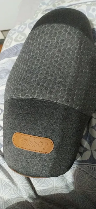 Customer photo of the neck pillow