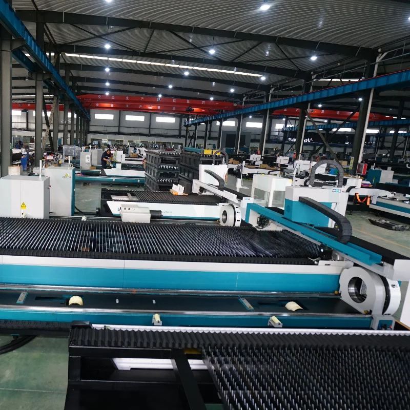 High Configuration Laser Cutting Machine Promotion Factory Price Cutting Plate Pipe c=Cutting Length 6 Meters Working Area 3015