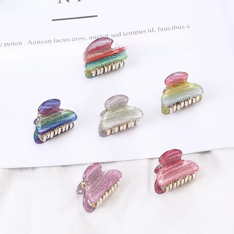 Błyszczące akrylowe małe kraby spinki do włosów kobiety dziewczęta 2.5CM kolor tęczy śliczne Mini klipsy Barrettes spinki do włosów akcesoria nowość — zdjęcie 2