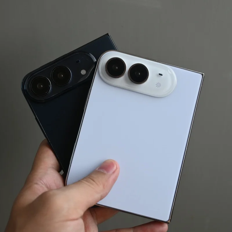 Makietę telefonu iPhone 18 DUO, składany model demonstracyjny, niefunkcjonalny model do ekspozycji, skala 1:1, sztuczny telefon, rekwizyty do ekspozycji w sklepie detalicznym. — zdjęcie produktu 6