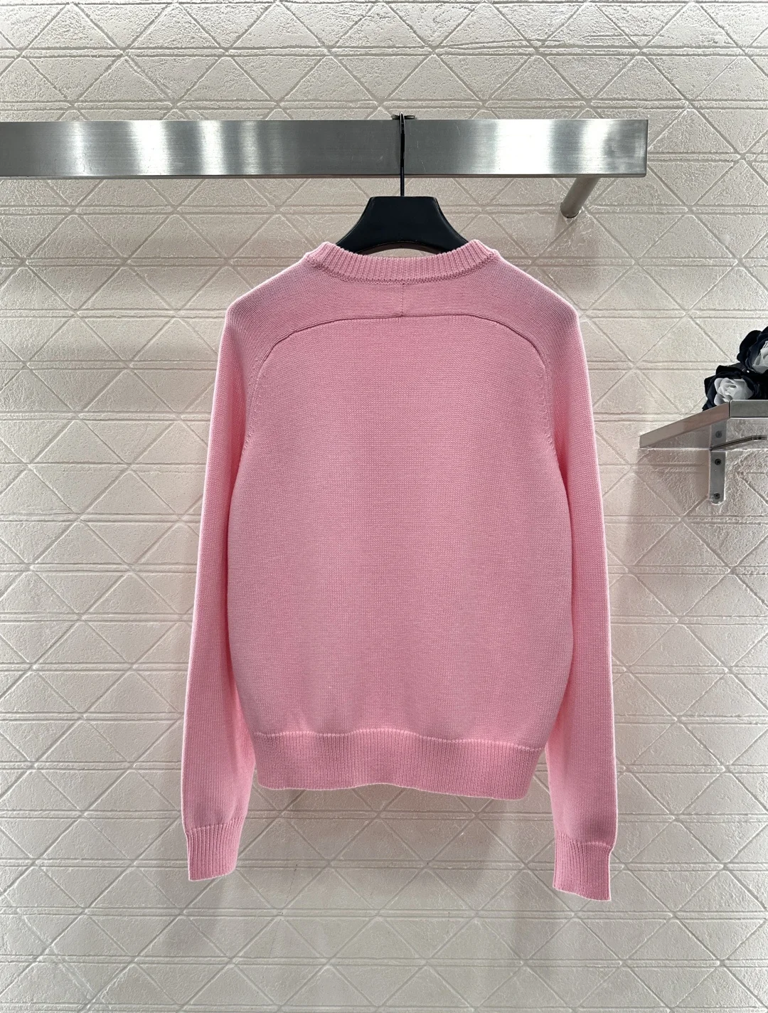 

New high-quality women's fashionable round neck pullover knitted long sleeved solid color sweater for autumn and winter of 25