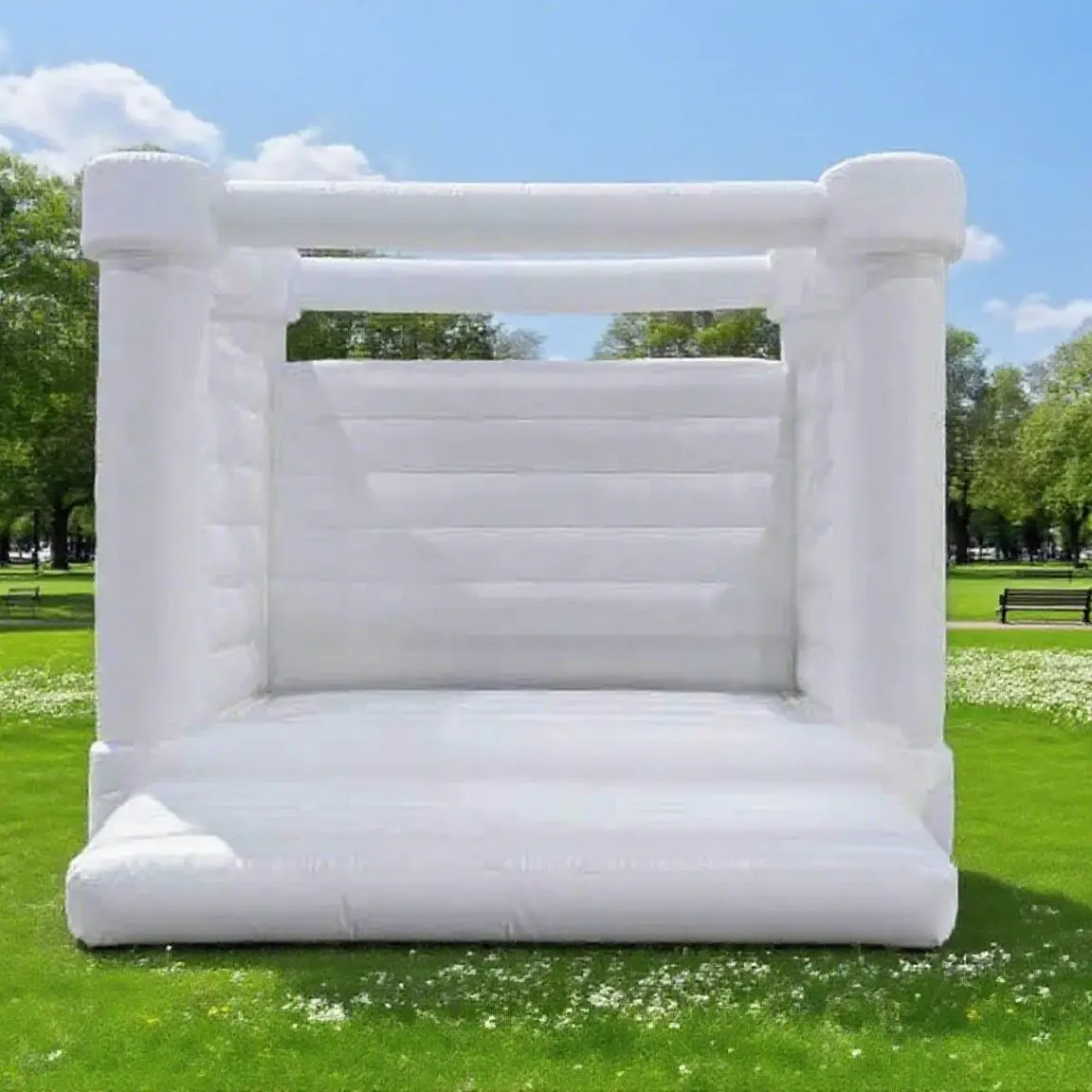 Maison de rebond blanche gonflable en PVC, château gonflable de saut en plein air de qualité commerciale pour fête d'anniversaire et de mariage avec souffleur