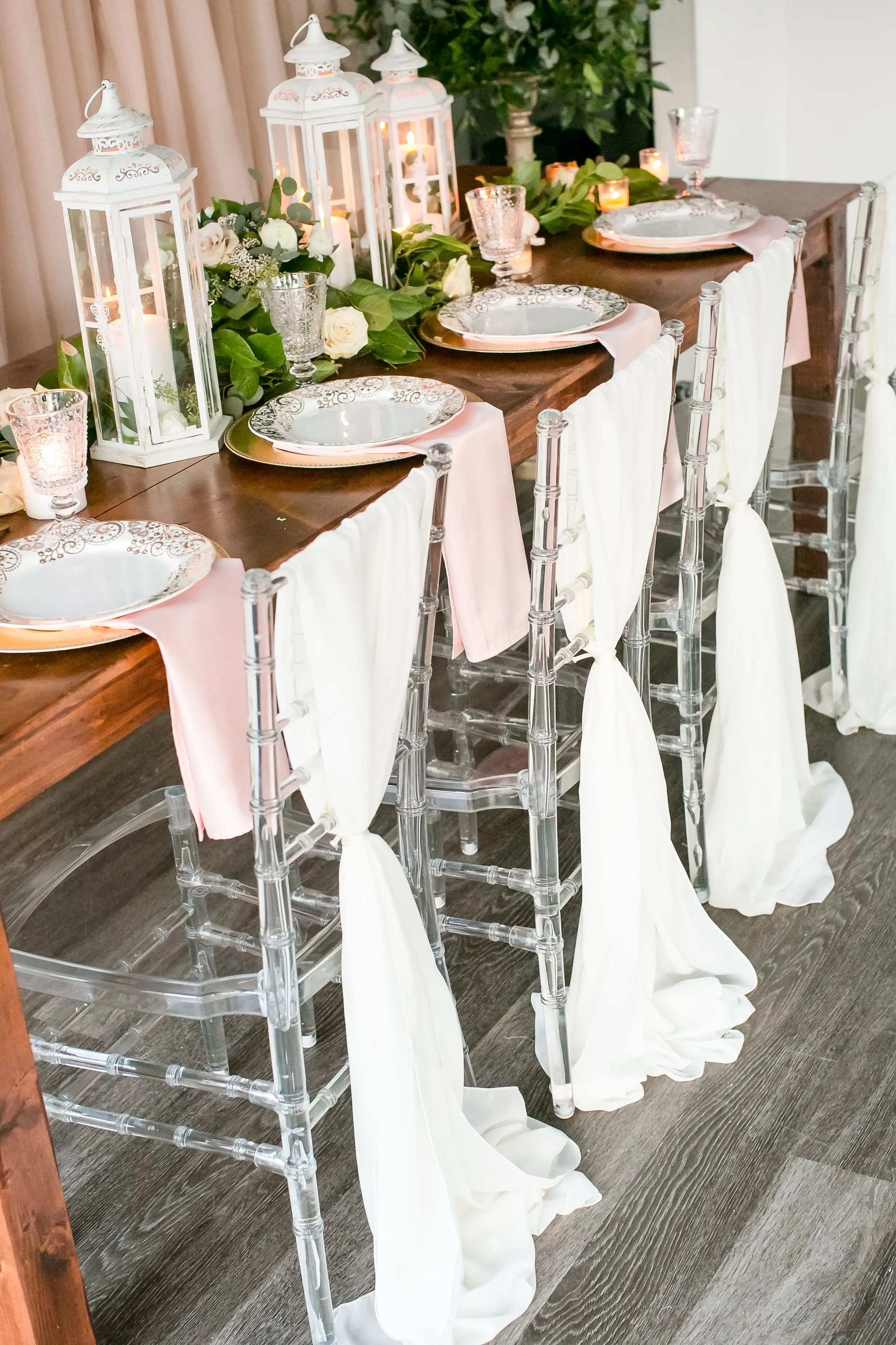 4 Pcs or 100pcs Transparent Detachable Wedding Resin CHIAVARI  Chair Chiavari for Outdoor Moment Party Gathering in Hotel House