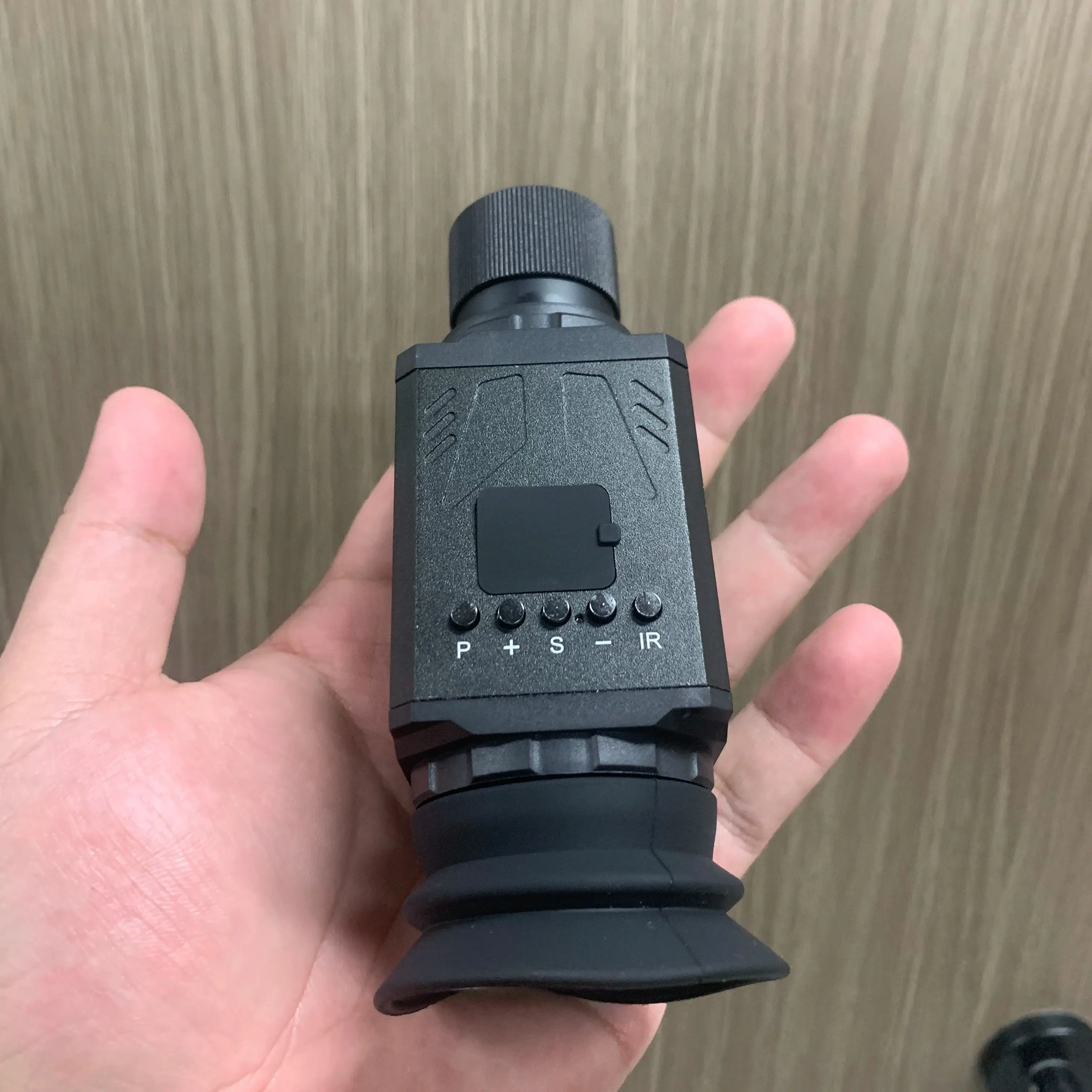 880-handheld-mini-action-camera